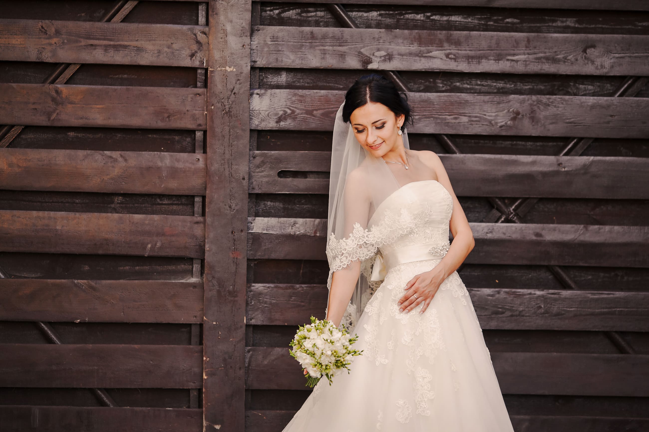 elbow length veil